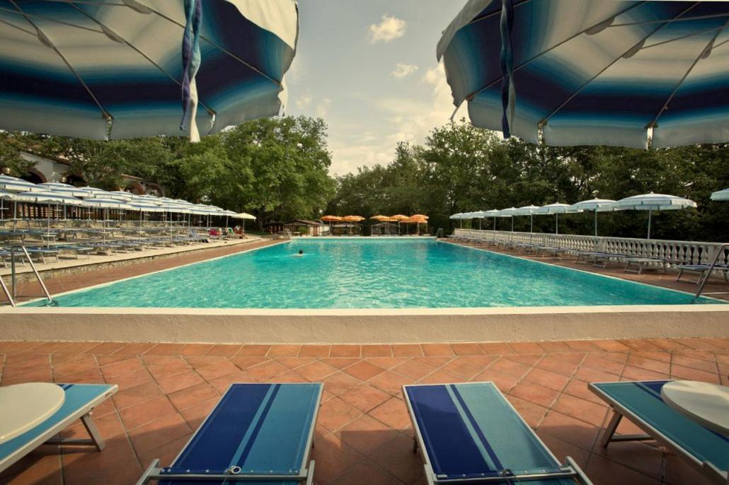Luxor Chianti Glamping Village Кастелина ин Шианти Экстерьер фото