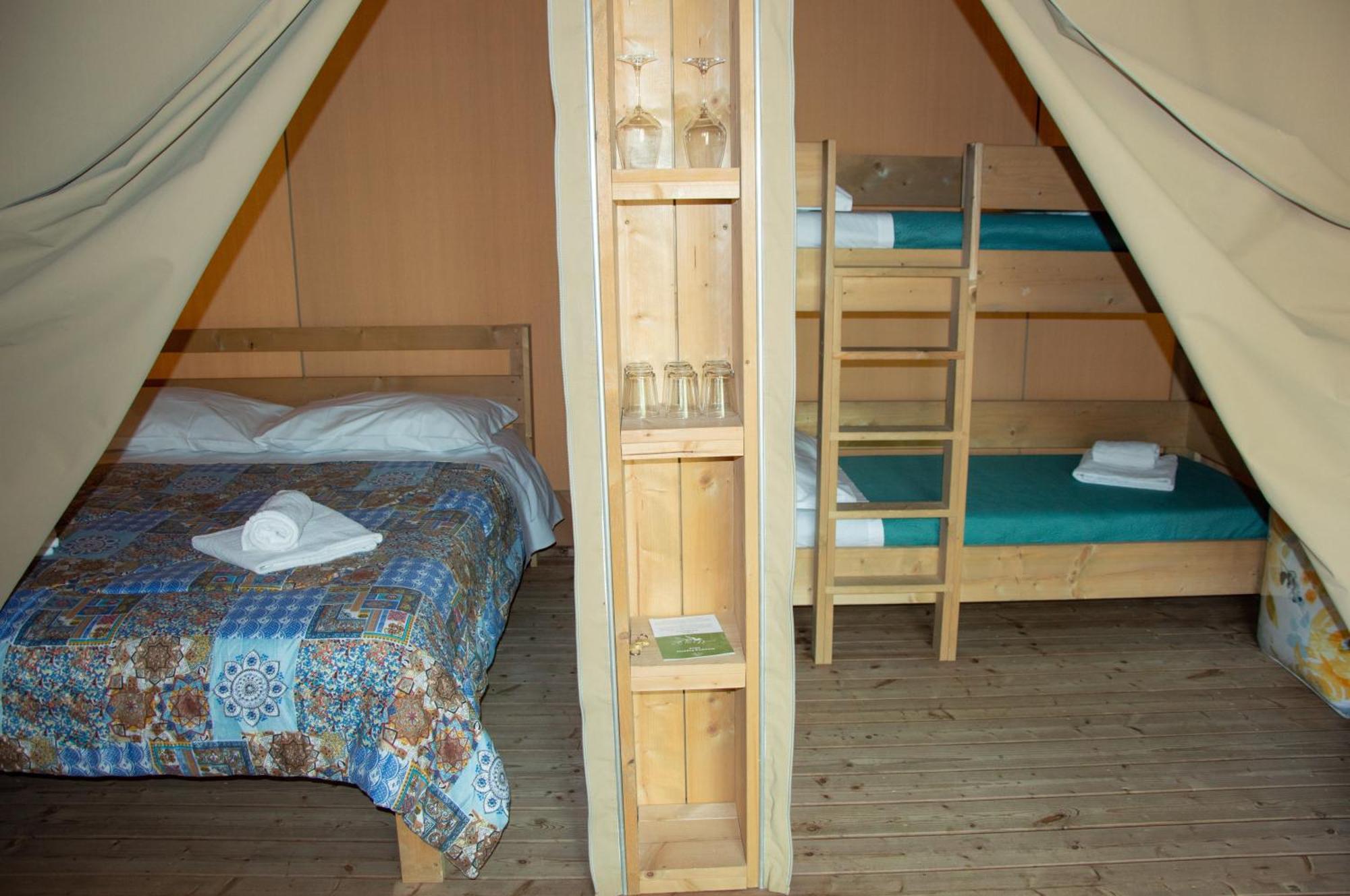 Luxor Chianti Glamping Village Кастелина ин Шианти Экстерьер фото